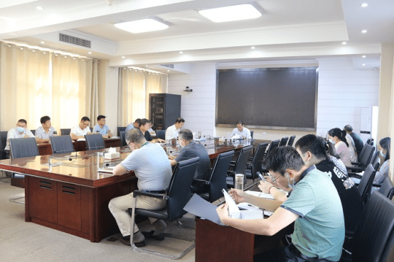 市中院召开节前重点工作安排部署会115.png
