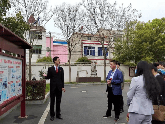 【走进人民法庭①】化解拖欠农名工工资纠纷快快快，走访问需企业面对面……811.png