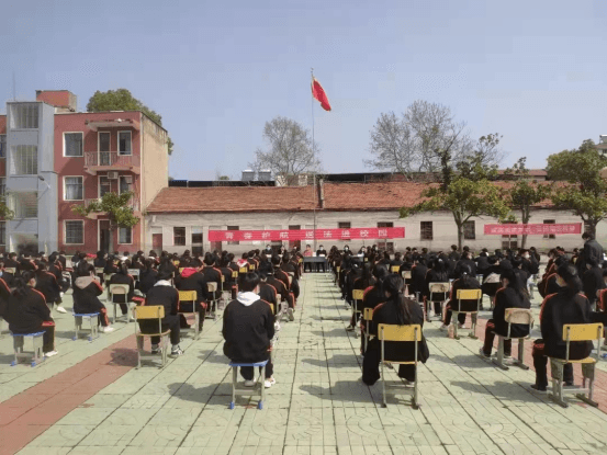 3.31 【走进人民法庭】共防共治学生欺凌，共建共享和谐校园318.png