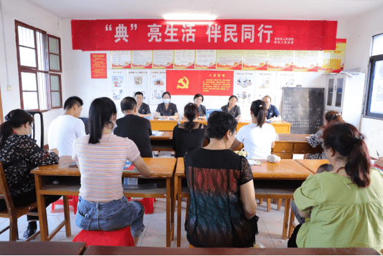 安陆法院：集中送法进社区  精准普法暖民心452.png