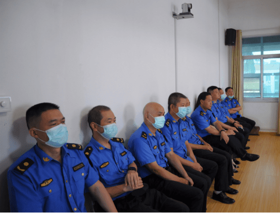 【以案释法】邀请执法人员旁听庭审 以案释法促进依法行政(定稿)411.png