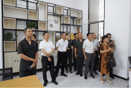 20220715老干科李斌政治部李旭星：孝感中院召开全市法院巩固提升关工委系统创建成果推进会(1)909.png