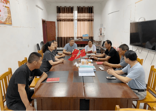 入户走访释法明理，法治宣讲深入人心482.png