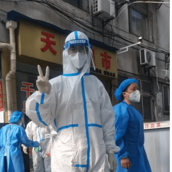 “疫”刻担当——记孝感中院群声社区疫情防控突击队760.png