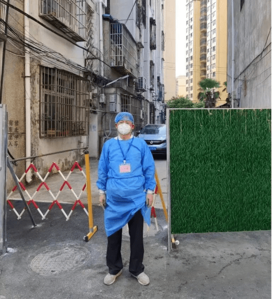 “疫”刻坚守——记孝感中院理丝社区疫情防控突击队640.png