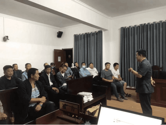 【走进人民法庭】屋场院子会+法律大讲堂——法庭“法治夜校”形式多样！653.png