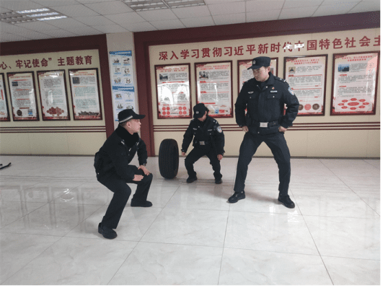 20230112法警支队新闻媒体中心刘加鹏李洁：系好从警第一扣  迈稳从警第一步——孝感中院法警支队开展新警业务培训考核811.png