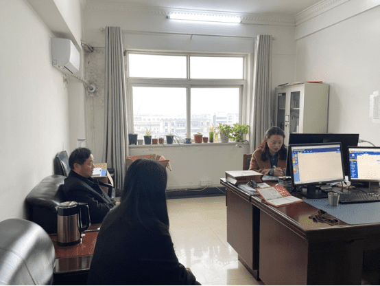 2.17全国人大代表毛绘：满足群众多元化需求、推动法院高质量发展223.png