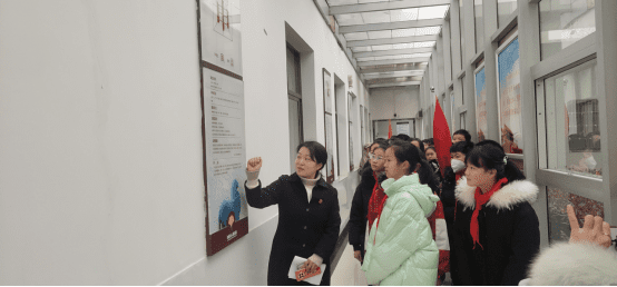 学法零距离 点亮法治梦——安陆法院开展“法院开放日”活动459.png