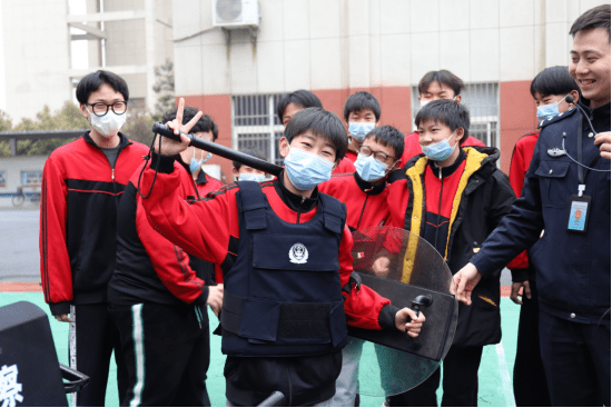“青”力护苗 我们在行动跟着同学们一起来打卡云梦法院吧870.png