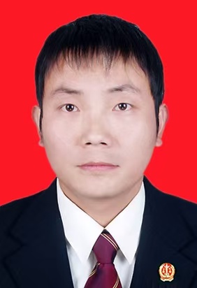 吴海波.jpg 吴海波.jpg